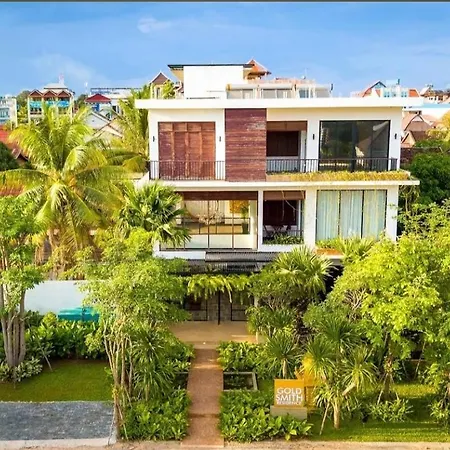 Gold Smith Residence